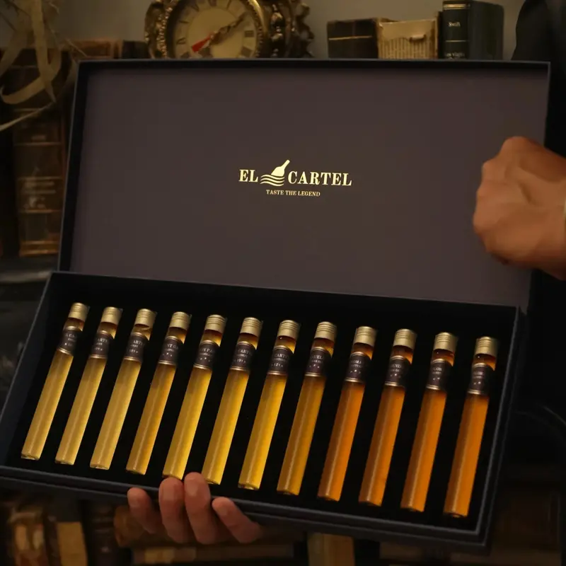 EL CARTEL TASTING WHISKY